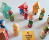 Zloženka Šole človekovih pravic z zbrano vso ponudbo 