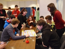 Utrinki z Maratona pisanja apelov