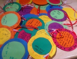 Več kot 40 šol piše za človekove pravice