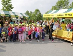 Za pravico do vode - na šolah in na poti ob žici