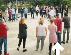 Kakšne so smernice za "poučevanje sprememb"?