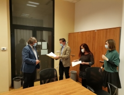 Pišem za pravice 2021: Predaja apelov in podpisov peticije šolskemu ministrstvu